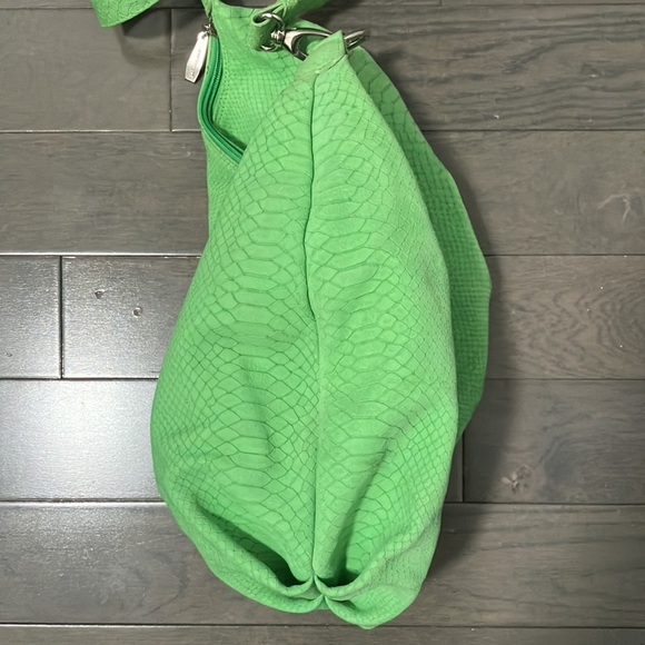 Y2K Vintage Bergē Snakeskin Pattern Leather Purse - Picture 5 of 14